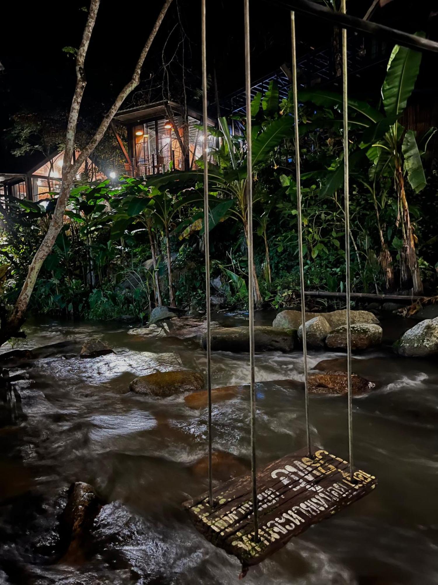 Voraman Hut Hotel Ban Pang Bo Hu Bon Exterior photo
