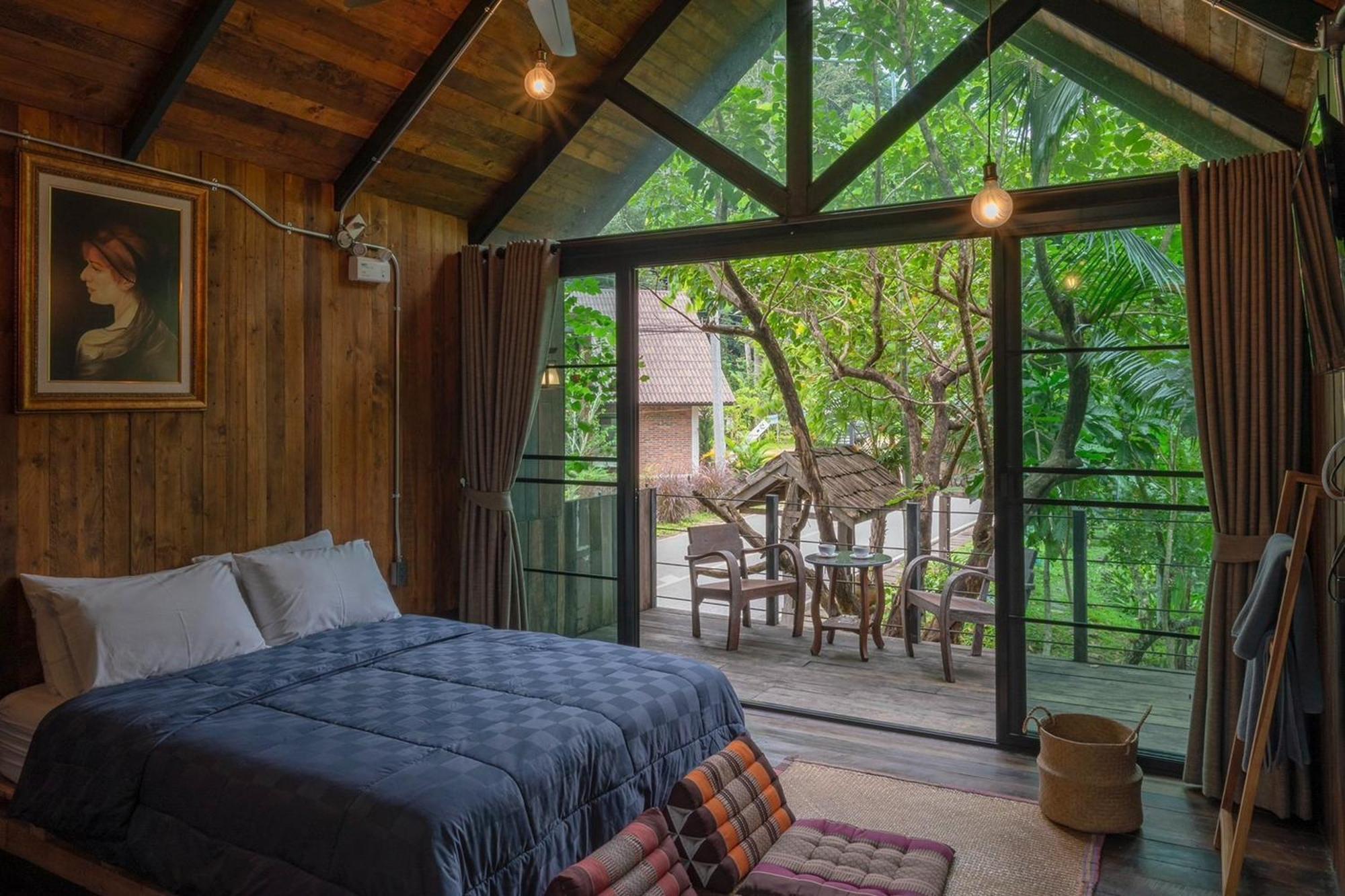 Voraman Hut Hotel Ban Pang Bo Hu Bon Exterior photo