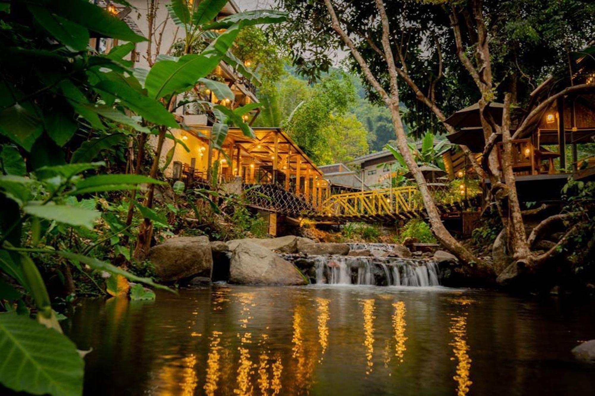 Voraman Hut Hotel Ban Pang Bo Hu Bon Exterior photo