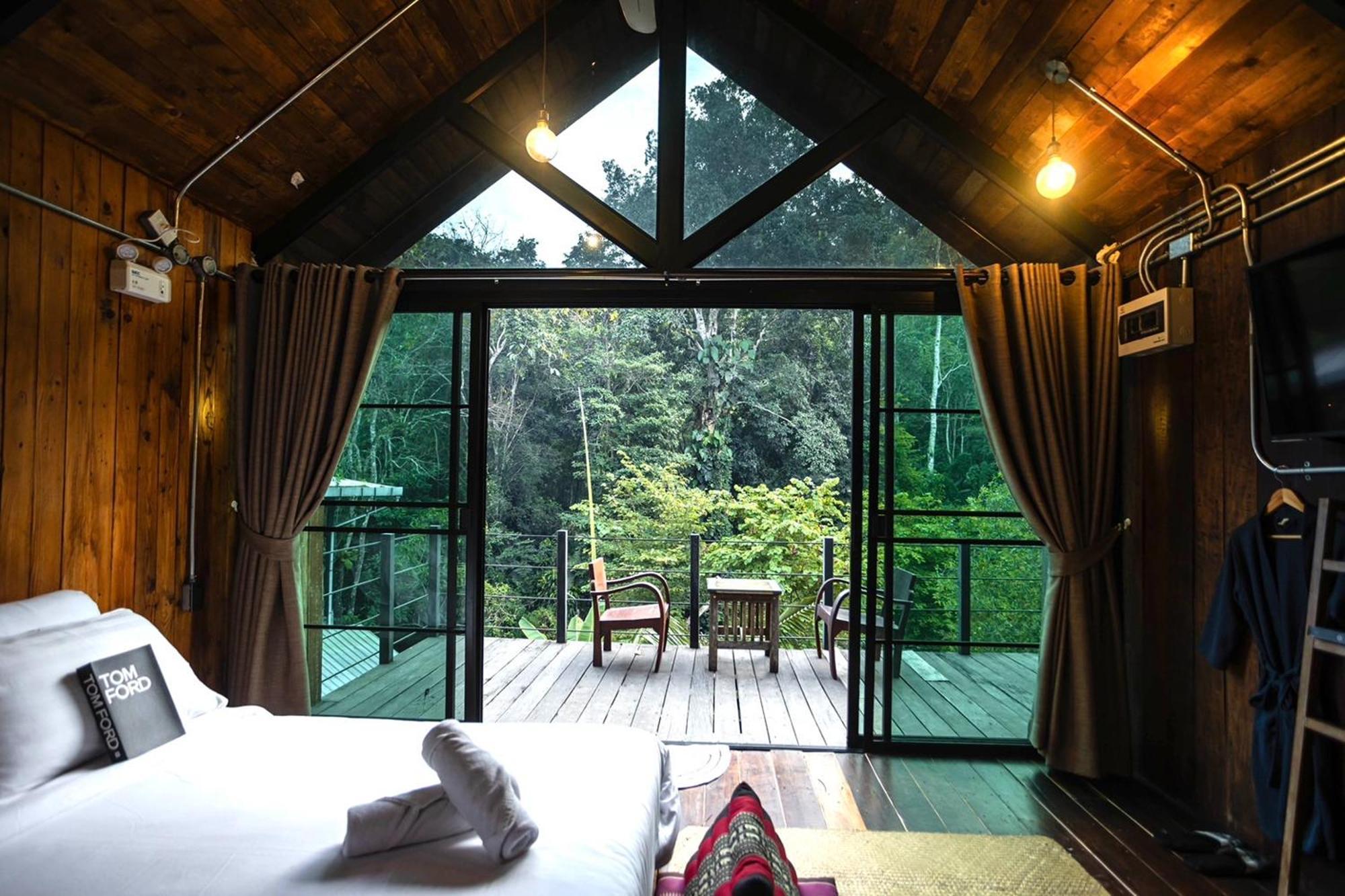 Voraman Hut Hotel Ban Pang Bo Hu Bon Exterior photo
