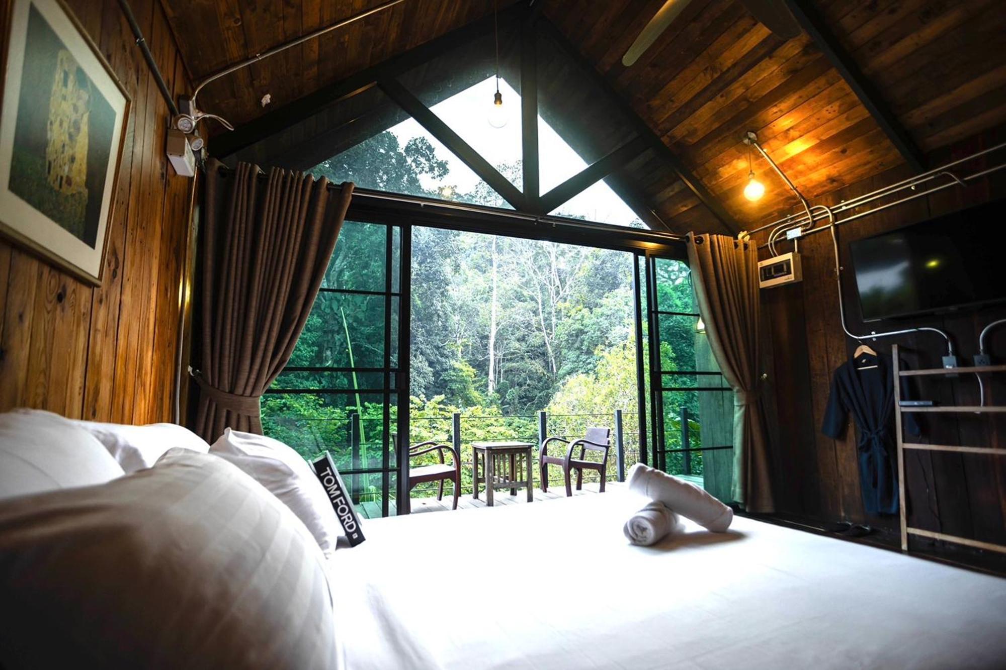 Voraman Hut Hotel Ban Pang Bo Hu Bon Exterior photo